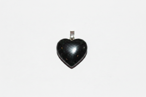 Dije corazón de jade negro con plata 925 guatemalteca - Ixchel